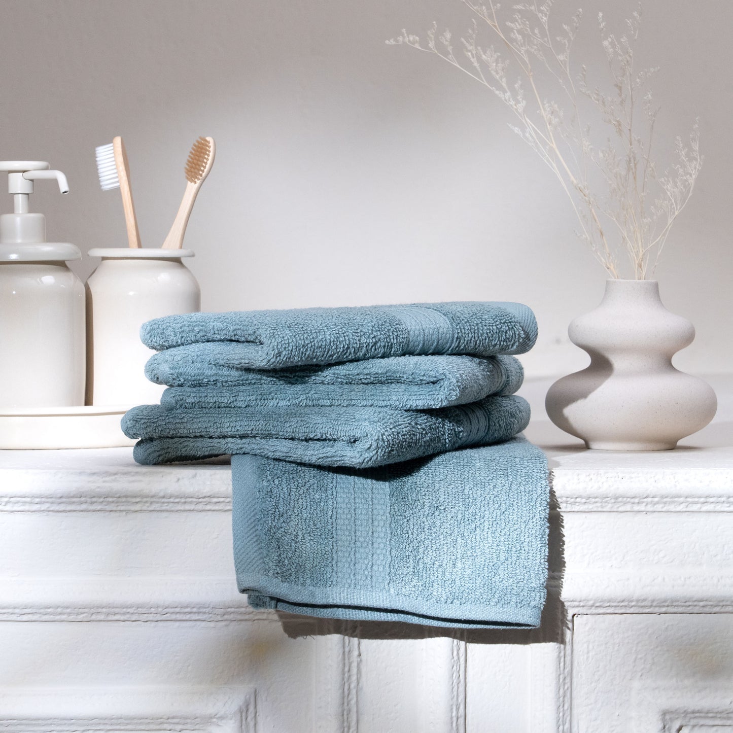Feather & Spun 100% Organic Face Towel | Lavender Fragrance | Oeko-TEX® Standard 100 | Double Needle Stitch | Anti Microbial | 100% Cotton - 550 GSM | 33 cms x 33 cms - Mint Breeze | Pack of 4