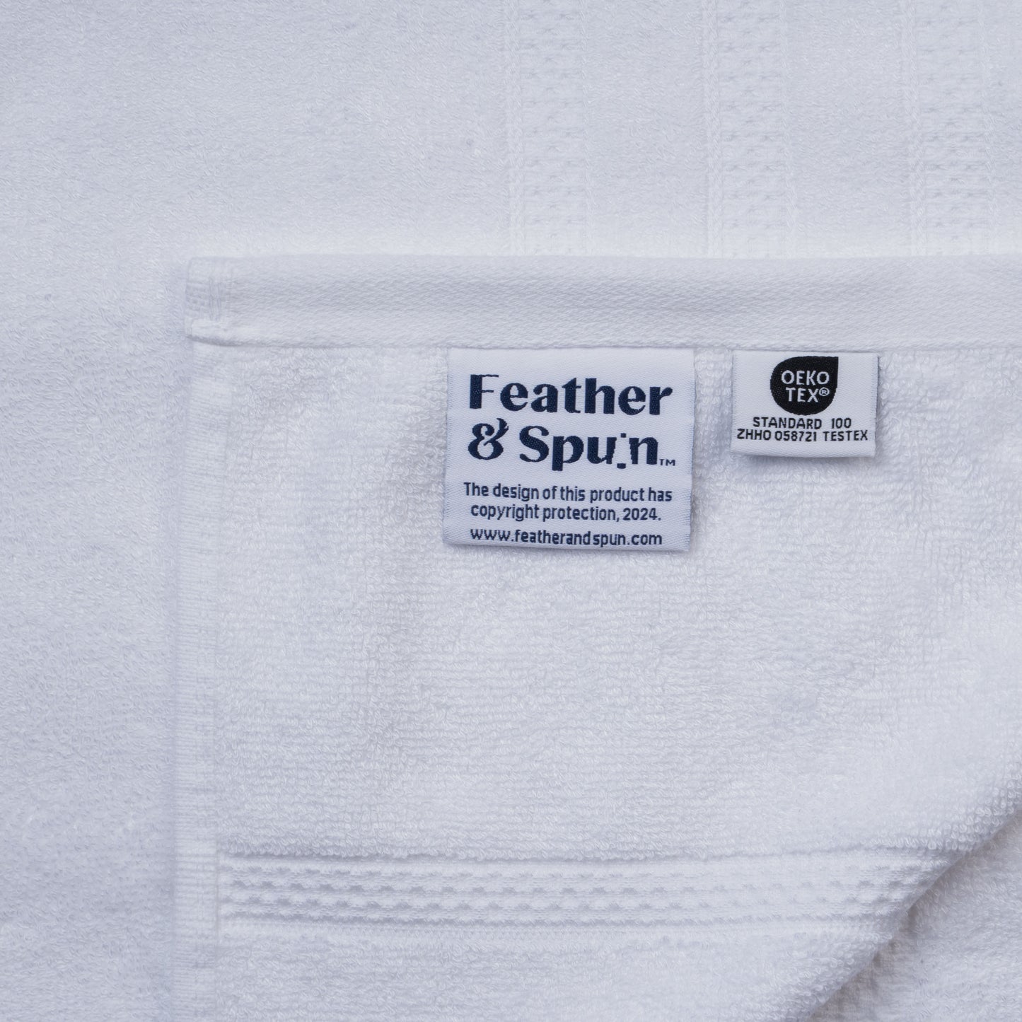Feather & Spun Bamboo Cotton Bath Towel | Lavender Fragrance | Oeko-TEX® Standard 100 | Double Needle Stitch | Anti Microbial | 600 GSM | 76 cms x 137 cms - Pure Snow | Pack of 1