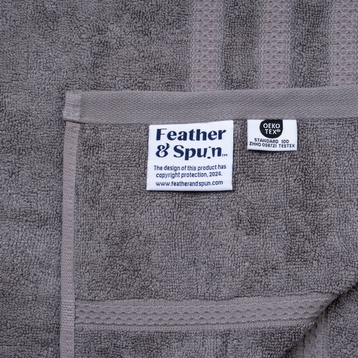 Feather & Spun Bamboo Cotton Bath Towel | Lavender Fragrance | Oeko-TEX® Standard 100 | Double Needle Stitch | Anti Microbial | 600 GSM | 76 cms x 137 cms - Smoke Grey | Pack of 1