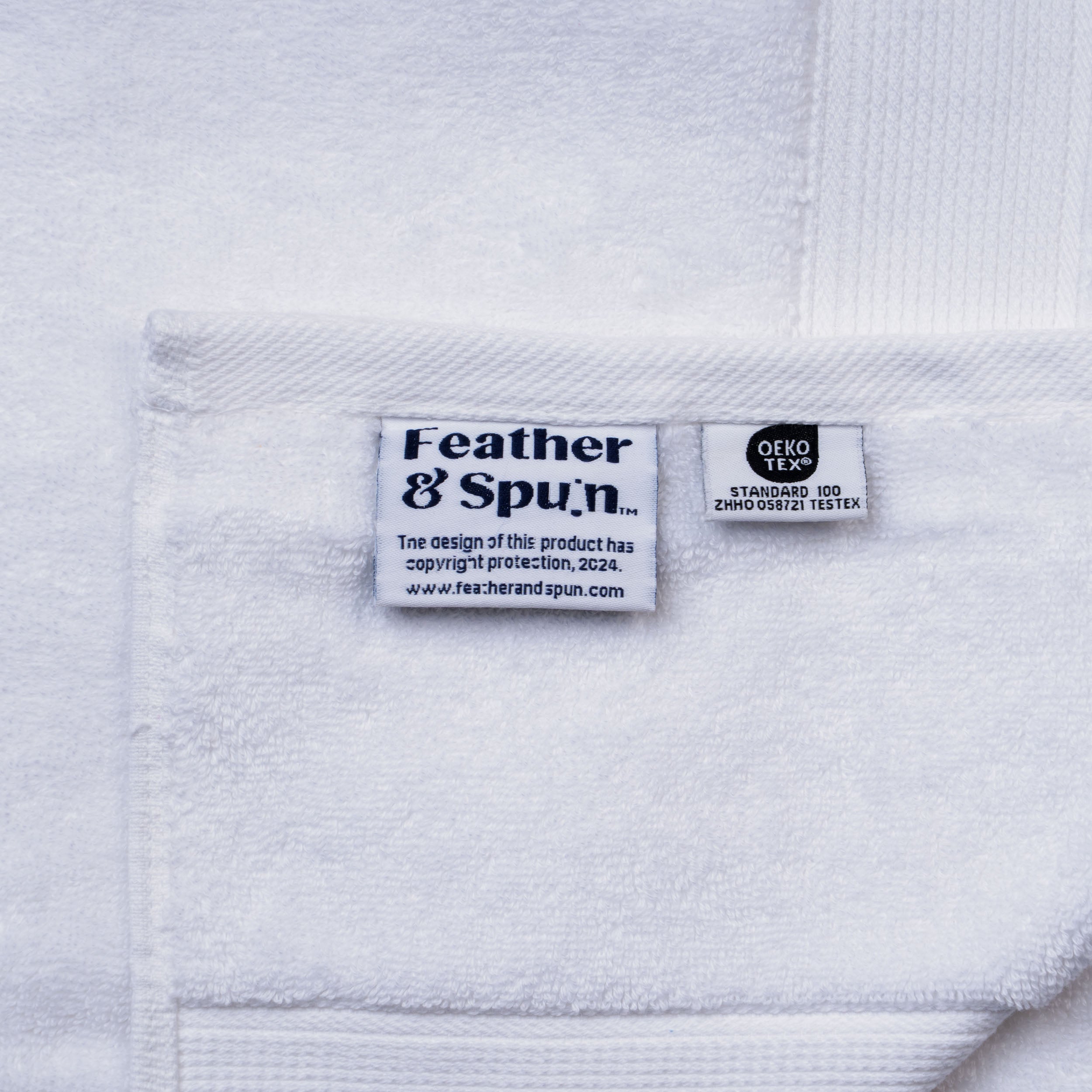 Feather & Spun Bath Towel | Resort & Spa | Lavender Fragrance | Oeko-TEX® Standard 100 | Double Needle Stitch | Anti Microbial | 100% Cotton - 800 GSM | 76 cms x 137 cms | Pack of 1