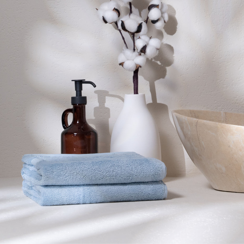 Feather & Spun 100% Organic Hand Towel | Lavender Fragrance | Oeko-TEX® Standard 100 | Double Needle Stitch | Anti Microbial | 100% Cotton - 550 GSM | 45 cms x 76 cms - Skywave Blue | Pack of 2