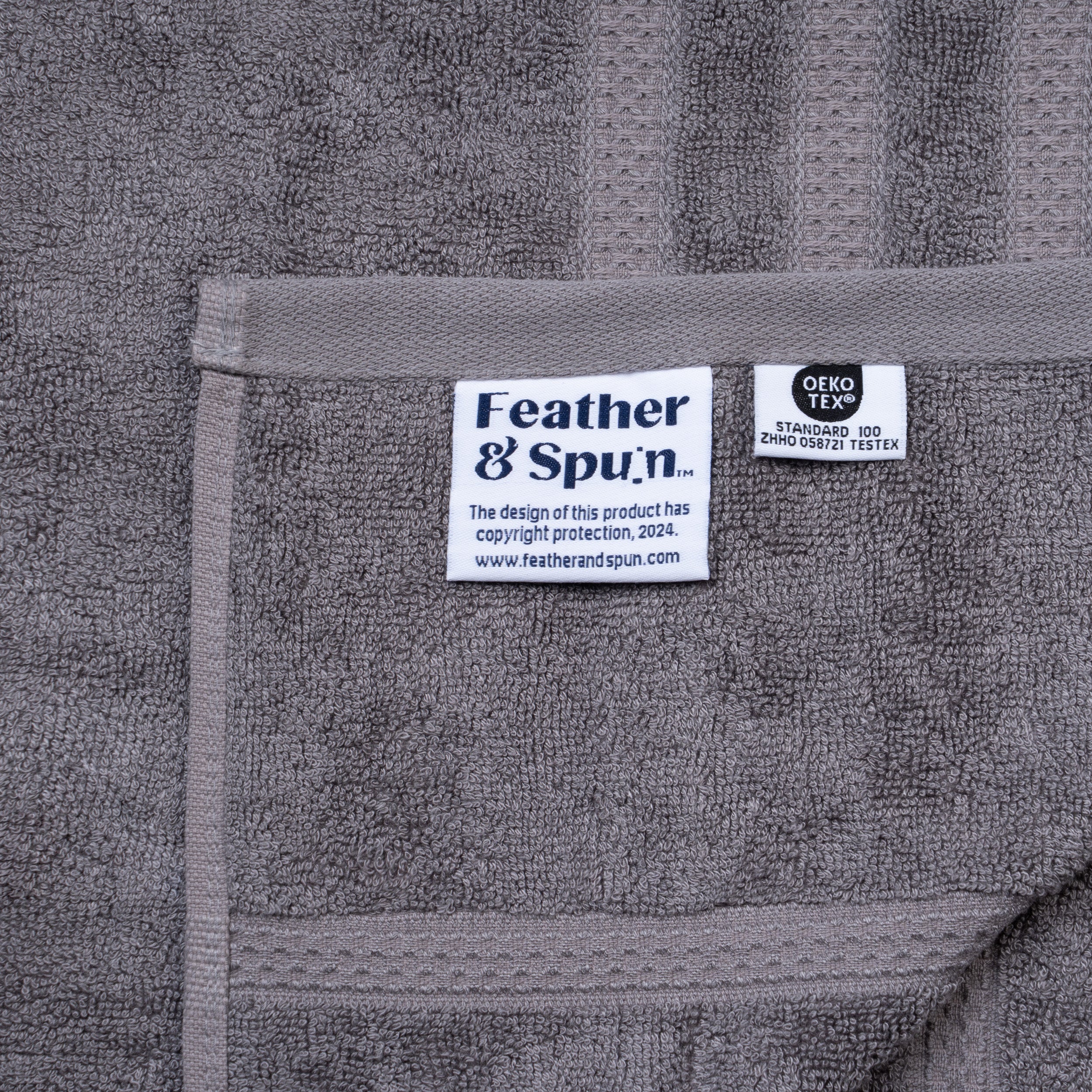 Feather & Spun Bamboo Cotton Bath Towel | Lavender Fragrance | Oeko-TEX® Standard 100 | Double Needle Stitch | Anti Microbial | 600 GSM | 76 cms x 137 cms - Smoke Grey | Pack of 1