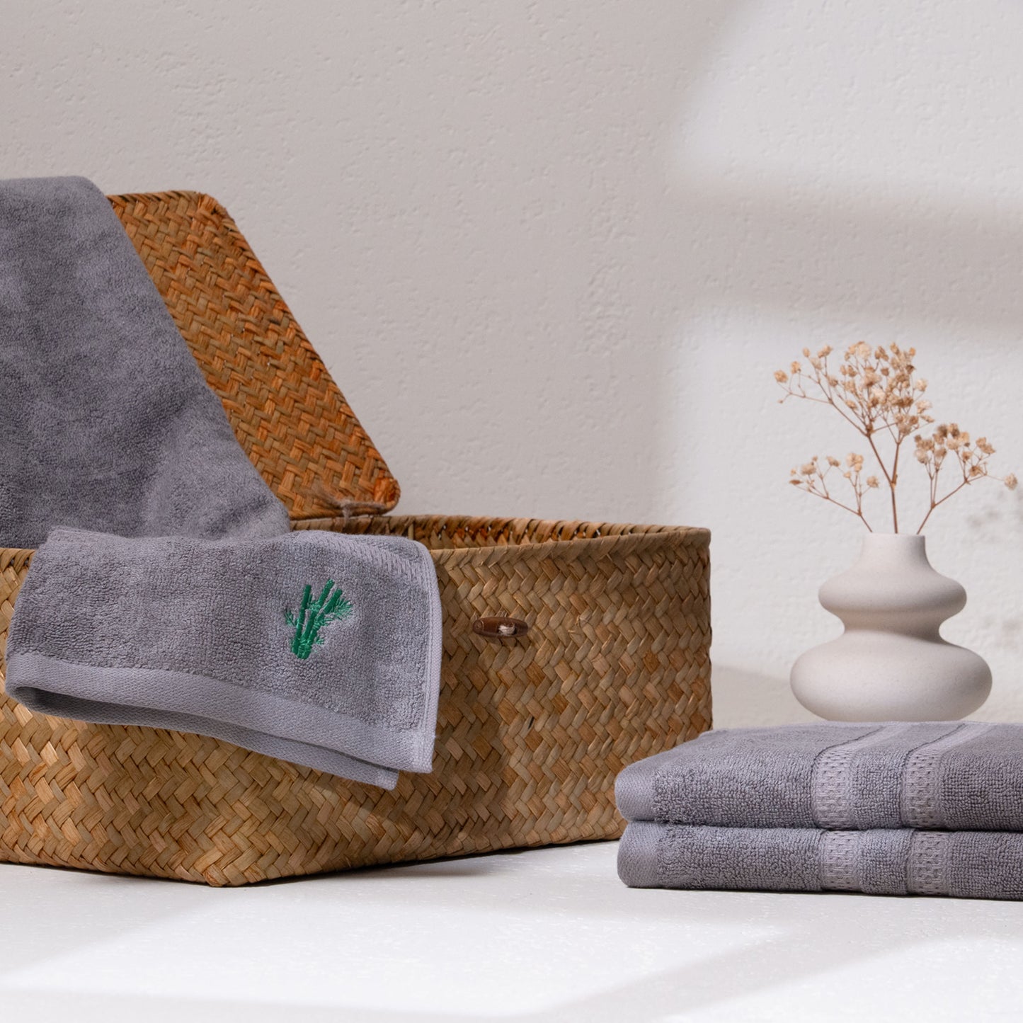 Feather & Spun Bamboo Cotton Hand Towel | Lavender Fragrance | Oeko-TEX® Standard 100 | Double Needle Stitch | Anti Microbial | 600 GSM | 40 cms x 71 cms - Smoke Grey | Pack of 2