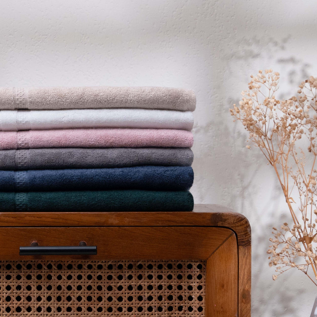 Feather & Spun Bamboo Cotton Hand Towel | Lavender Fragrance | Oeko-TEX® Standard 100 | Double Needle Stitch | Anti Microbial | 600 GSM | 40 cms x 71 cms - Jade Forest | Pack of 2